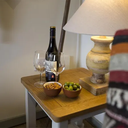 1 Bed In Whitby Oc-g0157 Semesterbostad